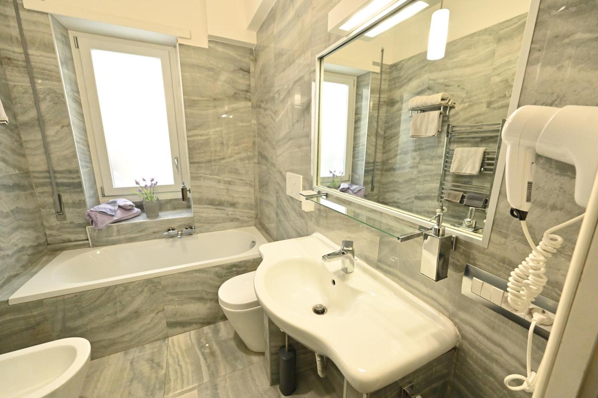 LA SUITE HOME Casavacanze Holidayapartment deluxe Civitavecchia Dış mekan fotoğraf